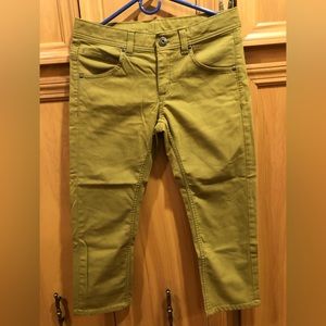 Athleta Crops Size 6!